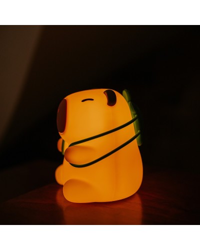 MARY'S LAMPKA NOCNA LED Kapibara Turysta RGB